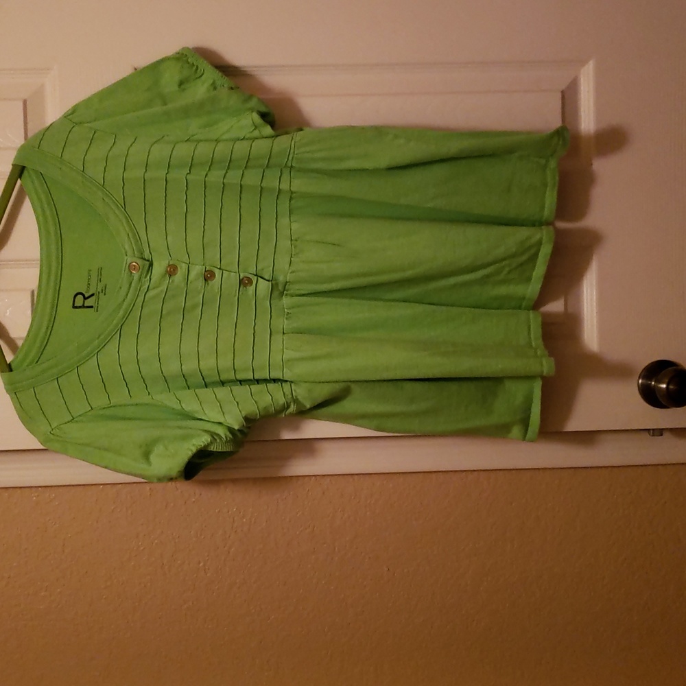 Green Top With Buttons Half Way On Front - image 1